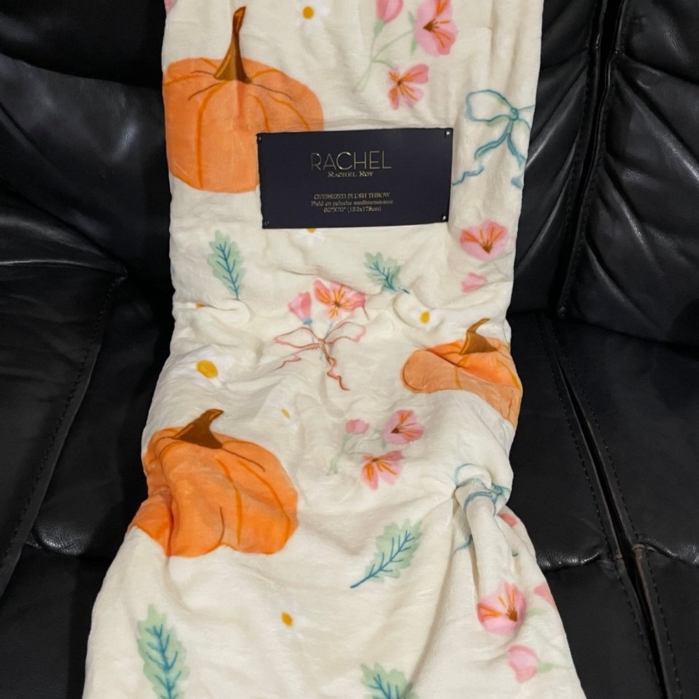 NWT Rachel Roy Fall Throw Blanket- Bows and Pumpkins